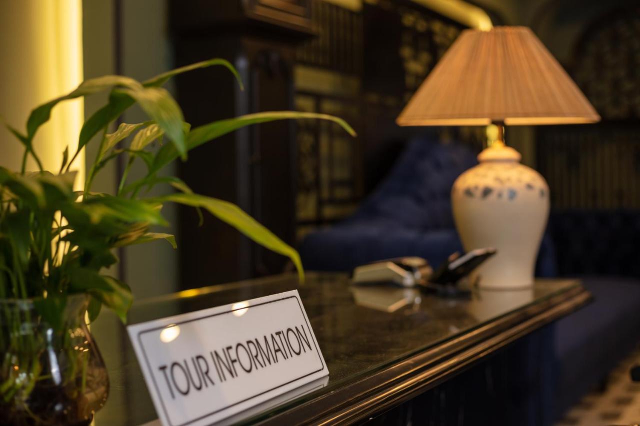 Madelise Palace Hotel & Travel Hanoï Extérieur photo